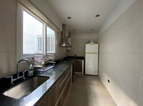 Imagen 4 de 14 de Venta De Departamento De 3 Ambientes En Pompeya.