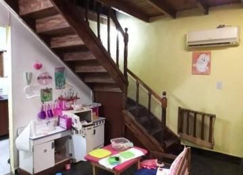 Casa En Venta - 2 Dormitorios 1 Baño - 140mts2 - La Plata