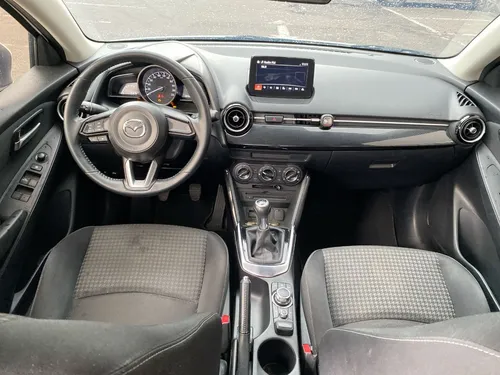 Mazda 2 1.5 Touring Mt