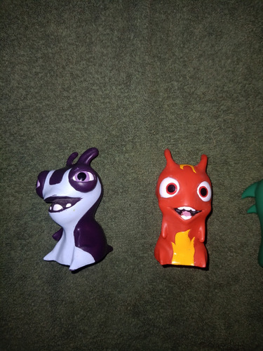4 Muñequitos Juguete Bajoterra Slugterra (de Uso) (Usado)