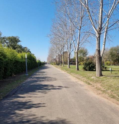 Venta Country Barrio Cerrado Los Pasos Del Jockey. Terreno Único