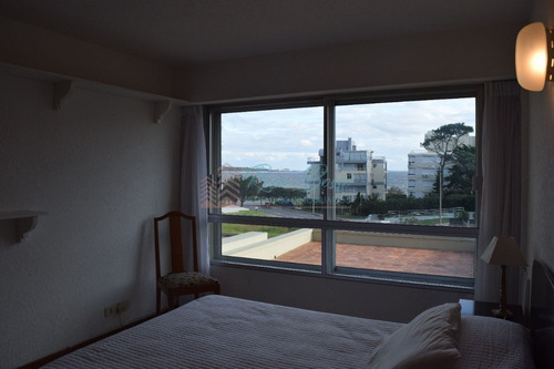 Apartamento En Mansa, 3 Dormitorios *- Ref: 1915