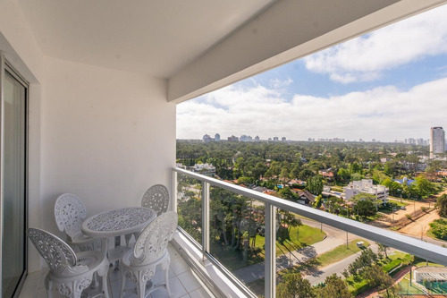 Imagen 8 de 24 de Venta Apartamento 3 Dormitorios, Playa Mansa, Punta Del Este