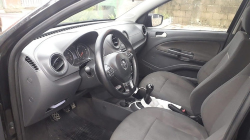 Imagem 10 de 13 de Volkswagen Voyage 2014 1.6 Vht Trend Total Flex 4p