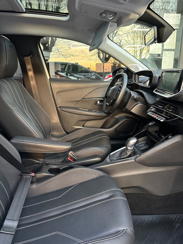 Peugeot 208 1.6 Feline Tiptronic