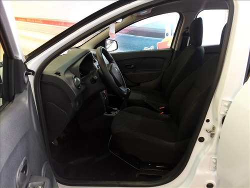 Renault Logan Renault Logan 1.0 12v Sec Authentique Manual 2