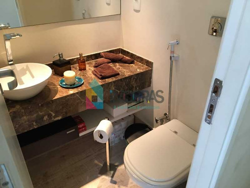Imagem 13 de 15 de Apartamento Totalmente Reformado, Fino Acabamento Em Localização Privilegiada Tranquilidade Total !! - Boap10473