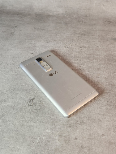 Lg Zero 16gb 2gb Ram Liberado H650ar Sin Dual Sim Plateado (Usado)