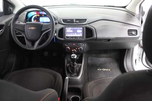 Imagen 6 de 11 de Chevrolet Onix 1.4 Ltz 2015 La Plta 193