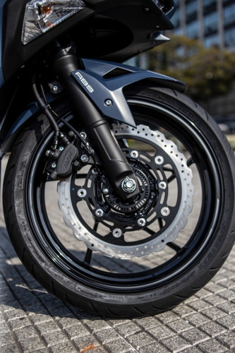 Imagen 20 de 25 de Lider Moto Kawasaki Ninja 400 Deportiva