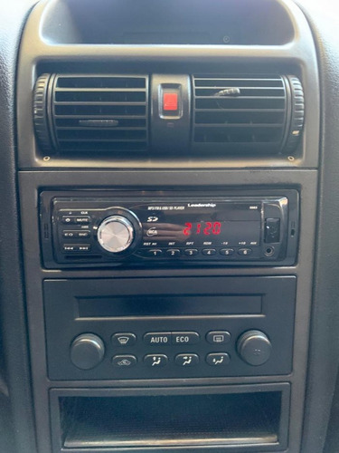 Astra Sedan 2.0 Mpfi Cd Sedan 8v Gasolina 4p Manual