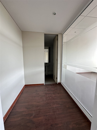 Oficina En Arriendo En Lo Barnechea 2 Privados 3 Baños