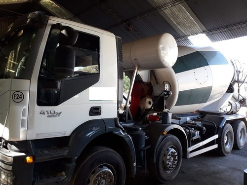 Camion Iveco Trakker 410 Con Mixer