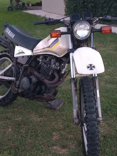 Imagen 1 de 6 de Yamaha Xt 550