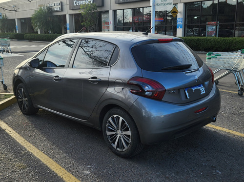 Peugeot 208 1.6 Allure
