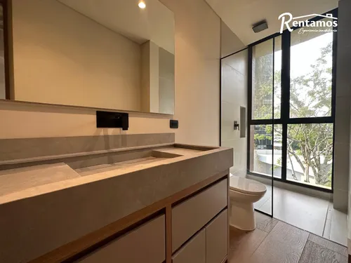Apartamento En Venta En El Poblado. Cod V775901