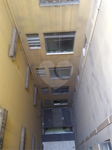 Imagem 15 de 23 de Apartamento Impecável A Venda! - Reo372346