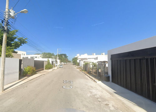 Gran Oportunidad De Inversión - Casa Economica En Venta (remate) - C. 25 291, Montebello, 97113 Mérida, Yuc.