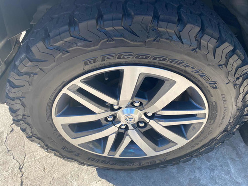 Toyota Hilux 2.8 Cd Srx 177cv 4x4 At 2016 2234003316