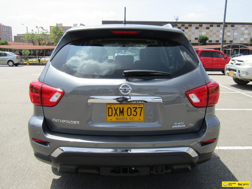 Nissan Pathfinder Exclusive