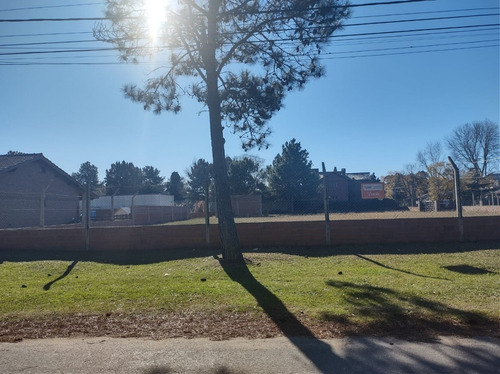 Imagen 6 de 13 de Amplios Lotes En Esquina Barrio Ezcurra