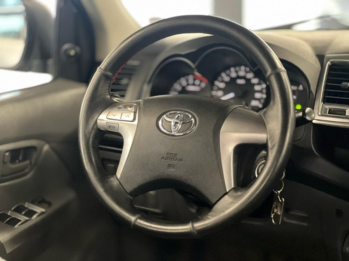 Toyota Hilux 2.7 SR 4X2 CD 16V FLEX 4P AUTOMÁTICO