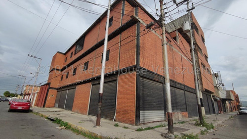 Edificio En Venta Centro De Barquisimeto Kenlimar Nieto 23-23481