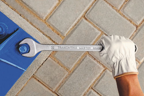 Chave combinada Master Tramontina de 23 mm, cor plateada