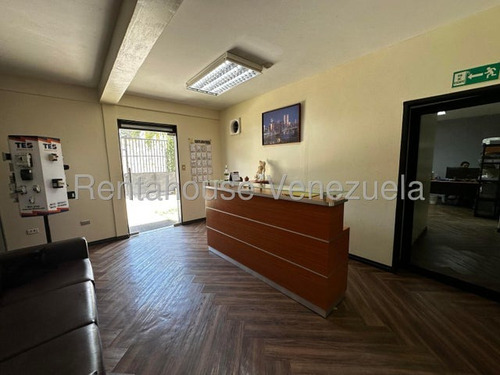 Erika Armeya Vende, Galpon En La Zona Insitrial 2 De Barquisimeto. Flex: 25-8789