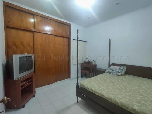 Imagen 11 de 27 de Jorge Sayegh, Vende Hermoso Town House #22-13404