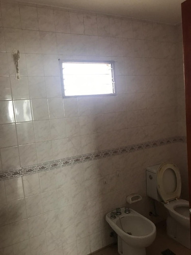 Casa En Venta En Zapiola