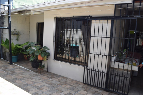 Imagen 12 de 17 de Venta Casa En San Rafael Heredia, A Un Costado Del Condominio Altos De Palermo