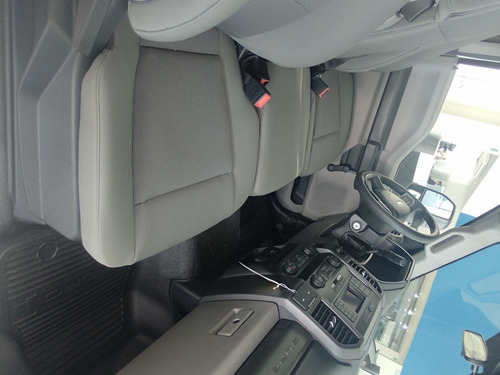 Imagen 11 de 13 de Ford F-550 Xl 2022