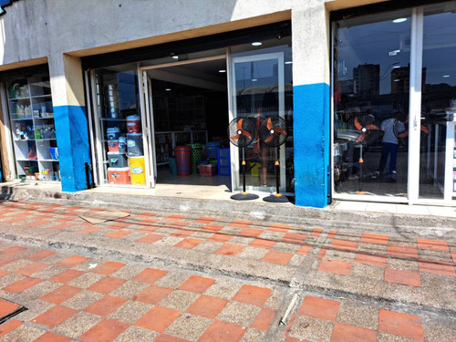 Se Alquila Local Comercial 270m2 A Pie De Calle  , Centro  De Puerto La Cruz, Anzoátegui