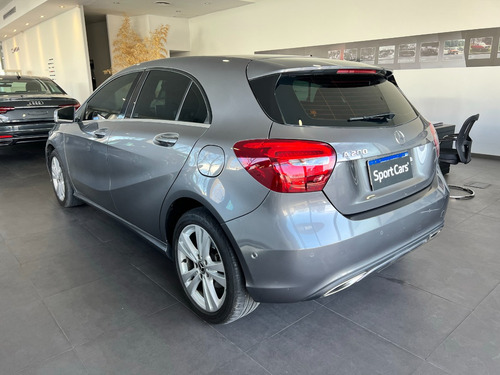 Mercedes Benz A200