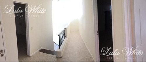 Imagen 10 de 28 de Venta - Casa En Saint Thomas Sur