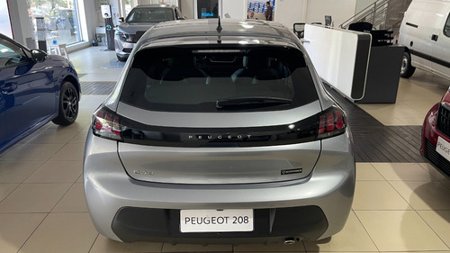 Imagen 8 de 25 de Peugeot 208 Roadtrip 1.6