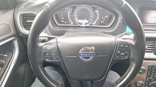 Volvo V40 2.0 T4 AUTO LIMITED CROSS COUNTRY 4WD