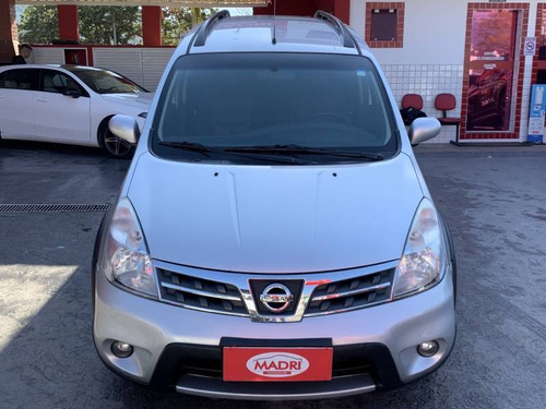 Imagem 2 de 9 de Nissan Livina X-gear Sl/x-gear 1.8 16v
