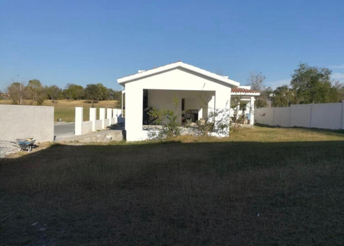 Casa En Venta En Colonia Loma Prieta, Montemorelos, Nuevo León