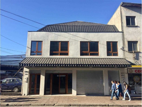 Local 2 Niveles, Manuel Montt 1095, 250m2 4 Baños, Nuevo