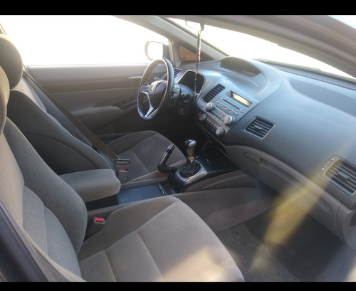 Imagem 3 de 4 de Honda Civic 2010 1.8 Lxl Flex 4p