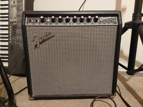 Amplificador Fender Champion 40