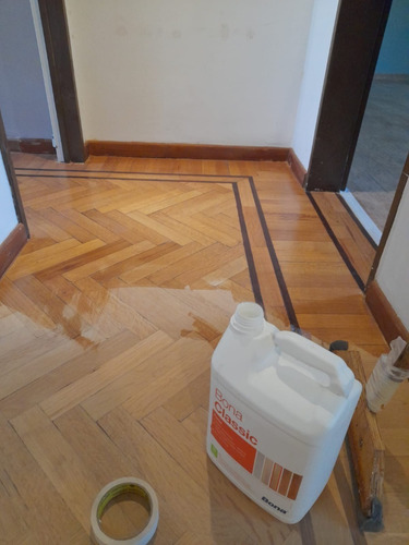 Imagen 4 de 10 de Pulido Y Plastificado De Pisos Parquet Pinotea Reparación