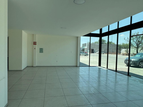 Bodega Con Show Room En Renta Punto Unión, León, Gto