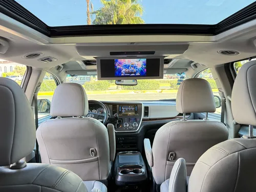 Toyota Sienna 3.5 Limited At