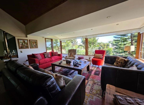 Casa En Venta De 6 Dorm. En Bosques De Montemar, Concón