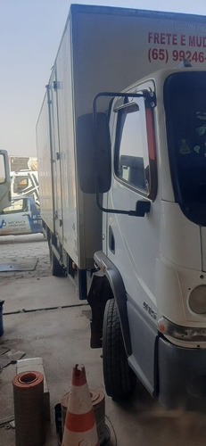 Imagem 3 de 8 de Mercedes Benz Accelo 915