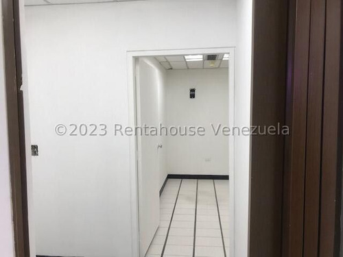 Cur Oficina En Venta En Los Cortijos De Lourdes 24-7012 Yg