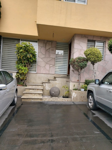 Imagen 1 de 10 de Casa En Venta En San Bernabé En C:h